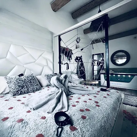 Cocoon - Cocooning & 50 Nuances *